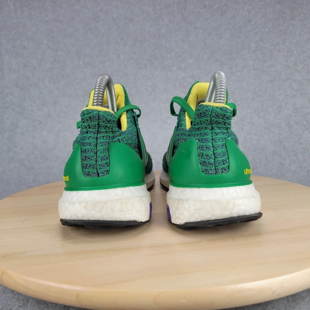 adidas Ultraboost 1.0 DNA Disney Mighty Ducks District 5 Size 4 Green HR1806